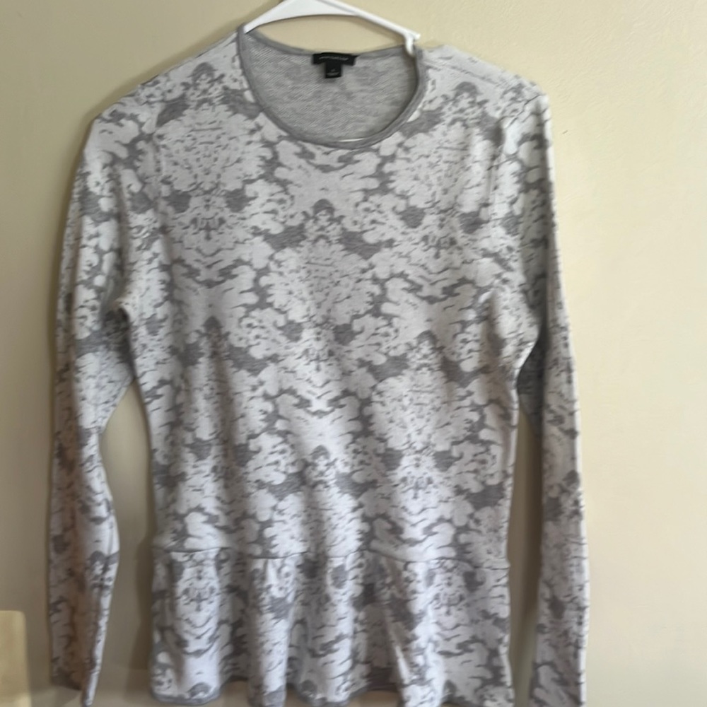 Ann Taylor grey white floral pullover Sweater Top Large Peplum Cotton Blend